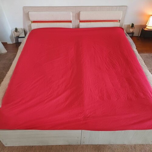 Простыня на резинке - 160x200x25 cм - Красная - 11412